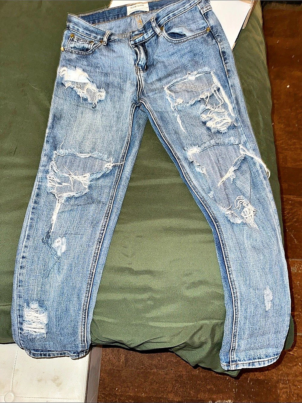 One X One Teaspoon distressed jeans Distressed Blue Jeans Waist 26